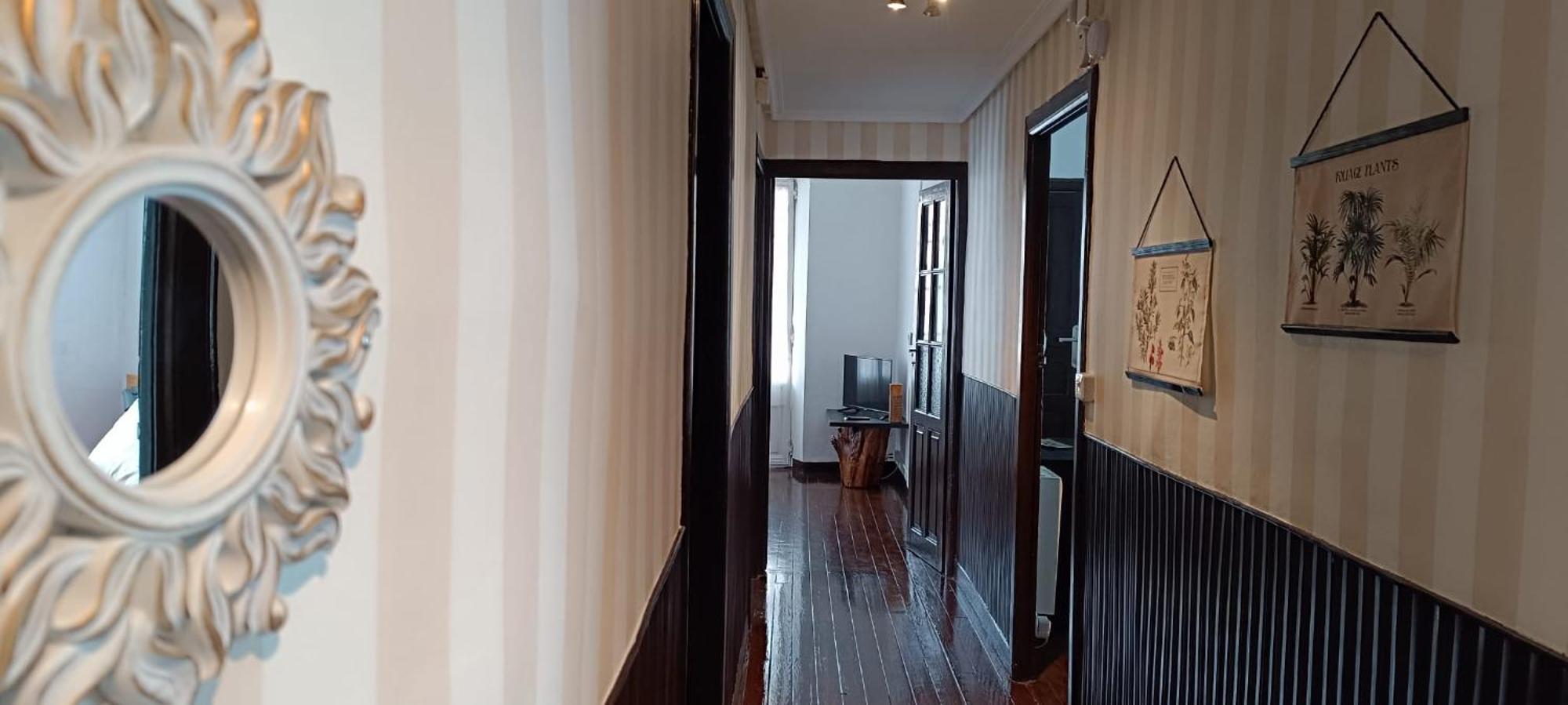 Piso Centrico Amplio, Luminoso, En Casa De Piedra Apartman Guitiriz Kültér fotó